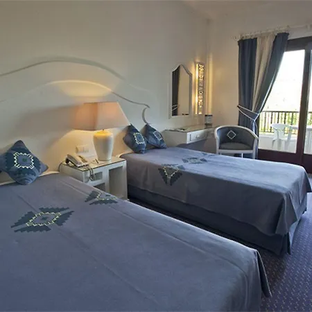 Tivoli לאגוּ‏ש