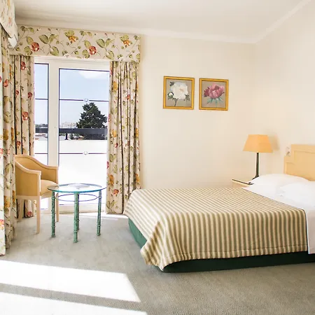 Tivoli 4* לאגוּ‏ש