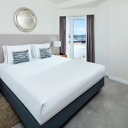 Tivoli 4* Lagos