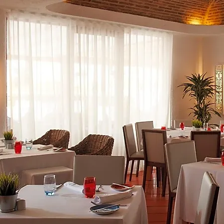 Nh Algarve Hotell 4*