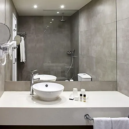 Hotell Nh Algarve Lagos
