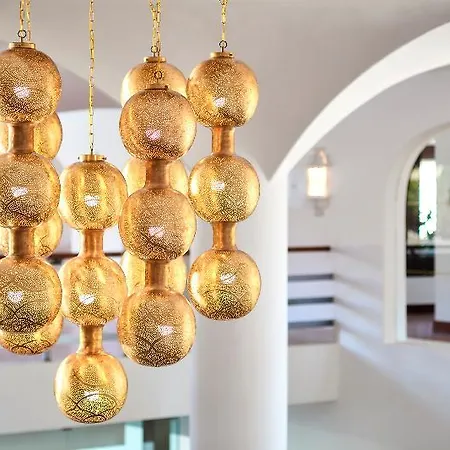 Tivoli Hotel 4*